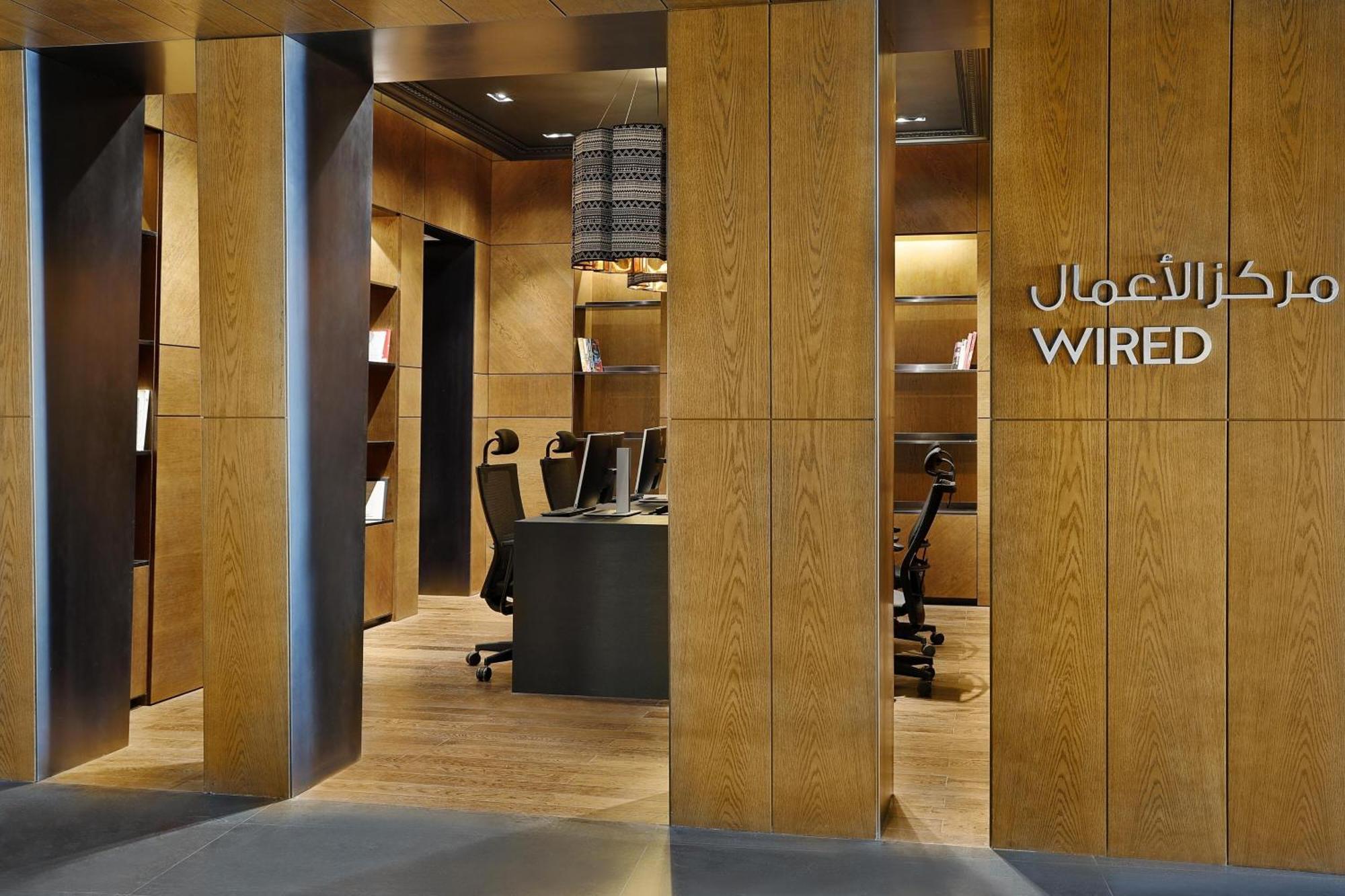 马斯喀特w酒店 外观 照片 Wired Business Center