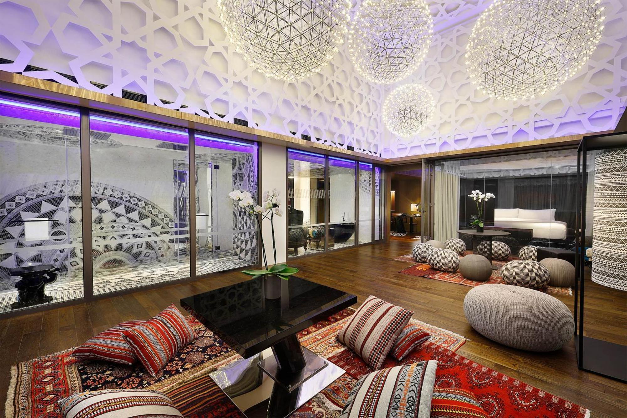 马斯喀特w酒店 外观 照片 The interior of the hotel